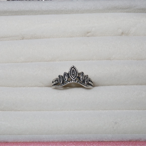 SILVER RING SET - Picture 2 of 10